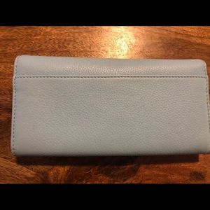 Tory Burch Bags - Tory Burch wallet Tory Burch Bags - Tory Burch wallet